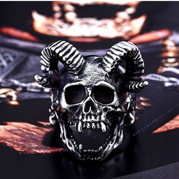 Biker Satanic Ring - Picture 1 of 6